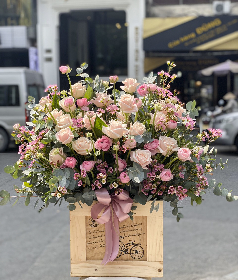 Send flowers online to Hanoi, same day delivery