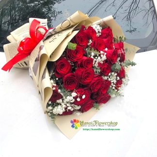 Order bouquet of red rose for your loved one in Hanoi