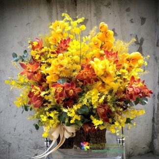 Order cymbidium orchid arrangement in Hanoi