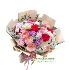 Multicolored rose bouquet