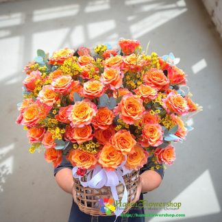 Orange rose arrangement delivery Hanoi