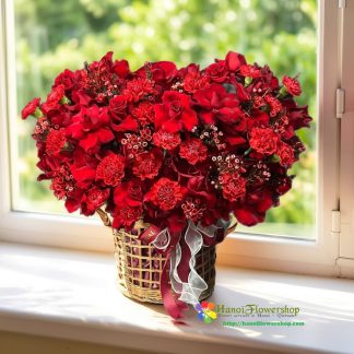 Order red flower arrangement in Hanoi
