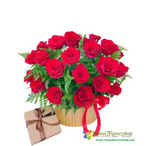 Red rose basket