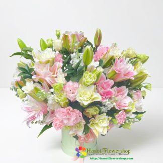 Rose lily flower arrangement delivery Hanoi