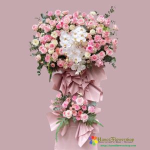 Elegant opening flower stand